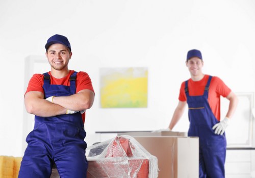 Tufnell Park Movers maintaining efficiency and care on moving day