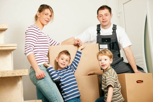 Student removals support for a move in Tufnell Park
